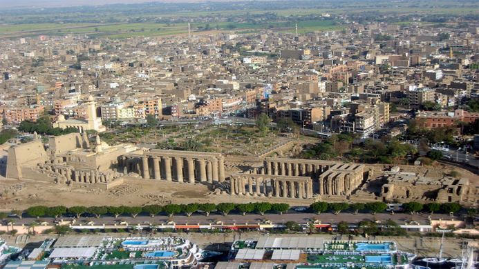 Gaddis Luxor Hotel Suites & Apartments