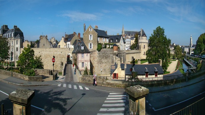 B&B hotel Vannes Est Chapeau Rouge