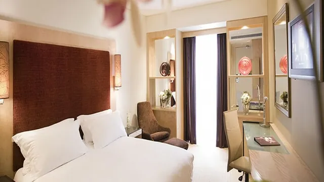 Sofitel Hotel Gatwick photo 1