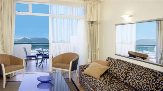 Leisure Bay Luxury Suites Cape Town photo 4