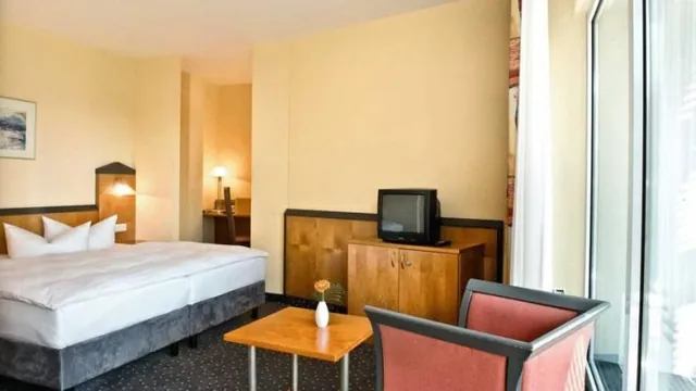 Quality Hotel Berlin Tegel photo 2