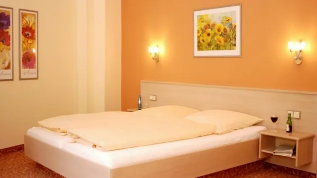 Wyndham Garden Yuhuan Downtown photo 1