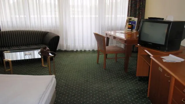 Queens Hotel Hannover photo 2