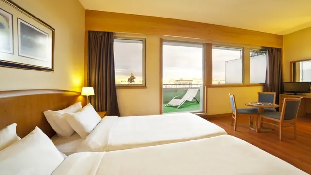 HF Fenix Hotel Porto photo 3