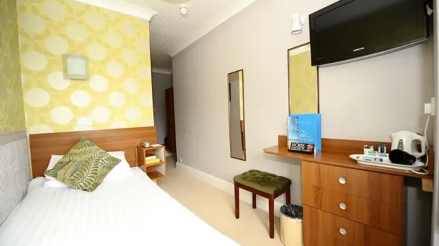 Suncliff Hotel Bournemouth photo 1