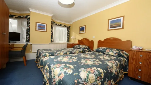 Suncliff Hotel Bournemouth photo 3