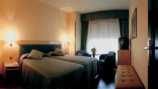 Wyndham Grand Udaipur Fateh Sagar Lake