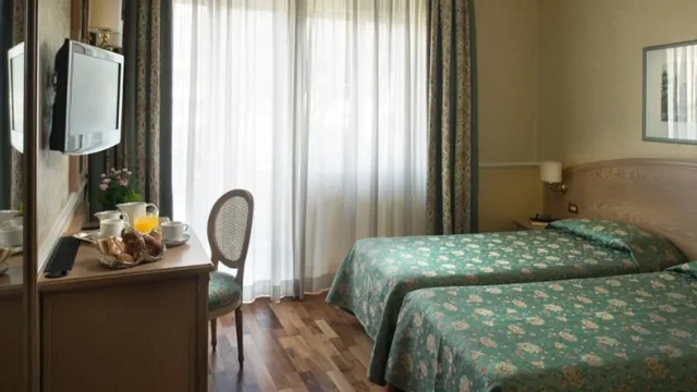 Wyndham Guayaquil Puerto Santa Ana photo 2