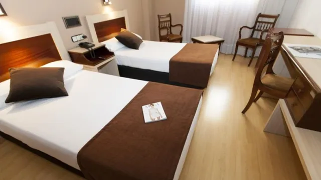 Hesperia Hotel Zaragoza photo 1