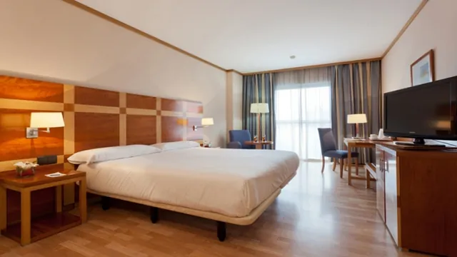 Hotel Senator Parque Central photo 1