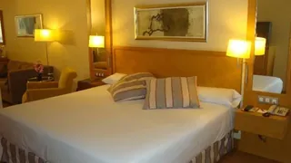 Wyndham Manta Sail Plaza Hotel and Convention Center