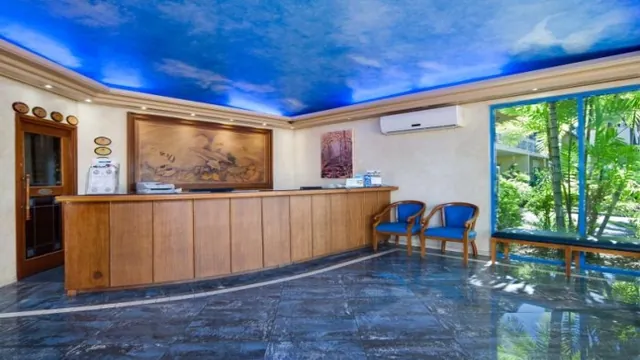 Rainbow Inn Cairns photo 3