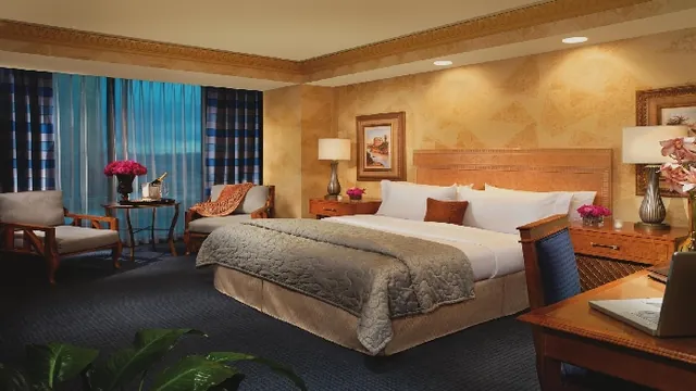 Luxor Hotel and photo 1