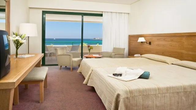 Hesperia Playa Dorada Hotel Lanzarote photo 1