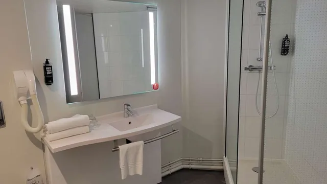 Ibis Chateauroux photo 2