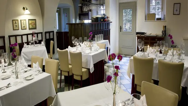 Bellevue Hotel Cesky Krumlov photo 4