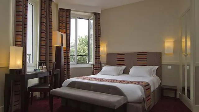 Plaza Etoile Hotel Paris photo 2