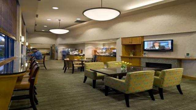 Holiday Inn Express Vancouver photo 3