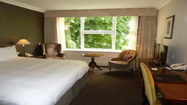 Mercure Winchester Wessex Hotel photo 1