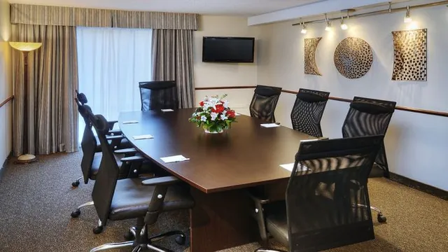 Quality Hotel Downtown Montreal photo 1