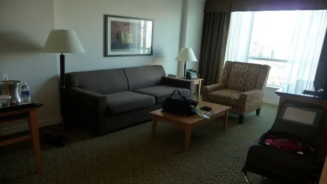 Hilton Hotel Metrotown Vancouver photo 2