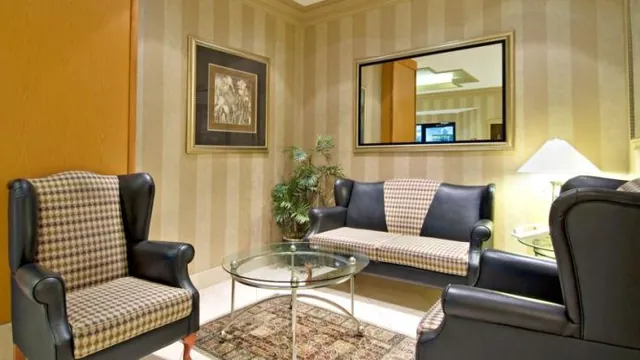 Hilton Hotel Metrotown Vancouver photo 3
