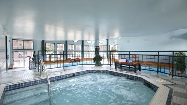 Tonquin Inn Jasper photo 1