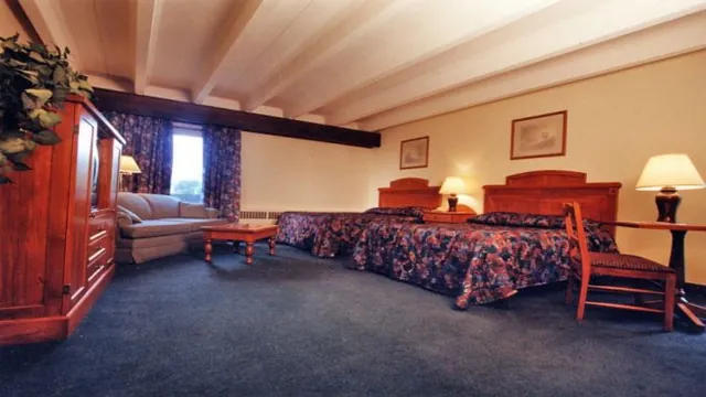 Swiss Village Lodge Banff photo 3