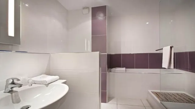 Kyriad Hotel Montpellier Est Lunel photo 2