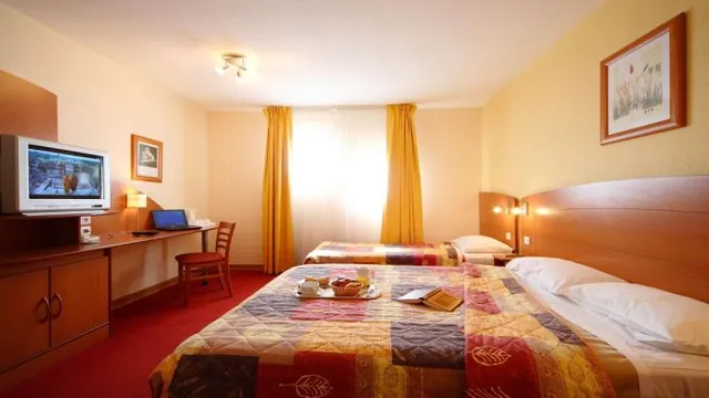 Kyriad Hotel Montpellier Est Lunel photo 3