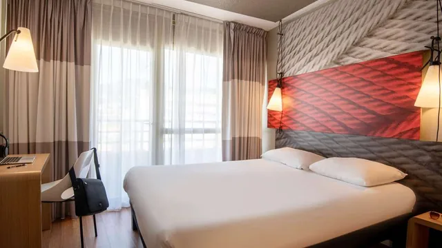 Ibis Cannes Plage La Bocca photo 6
