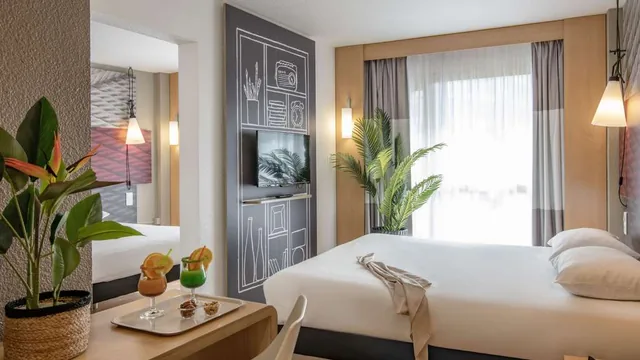 Ibis Cannes Plage La Bocca photo 8