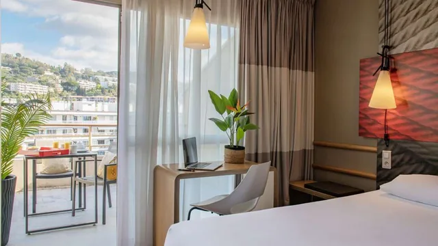 Ibis Cannes Plage La Bocca photo 9