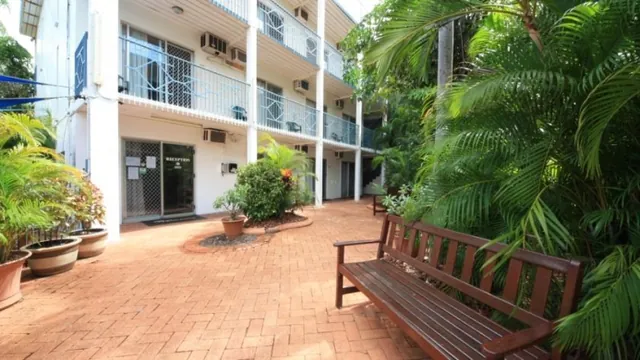 Coconut Grove Apartments Darwin photo 1