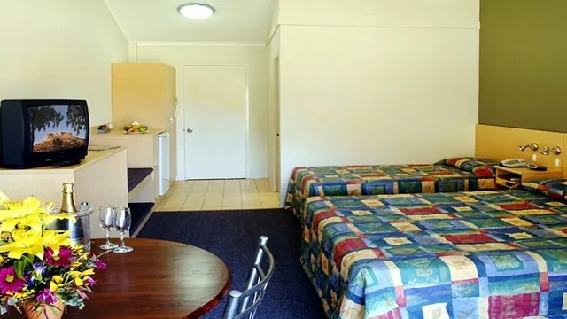 Heavitree Gap Outback Lodge Alice Springs photo 4