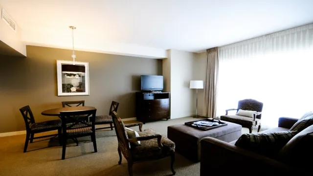 The Hotel at Terminal City Club Vancouver photo 3