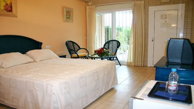 AGH Canet Hotel photo 6