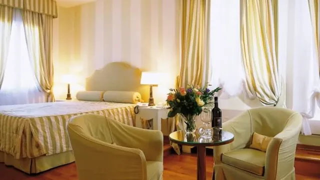 Byron Hotel London photo 3