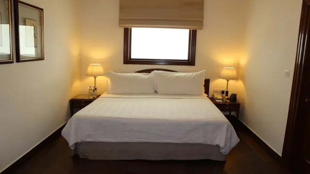Maidens Hotel New Delhi photo 3
