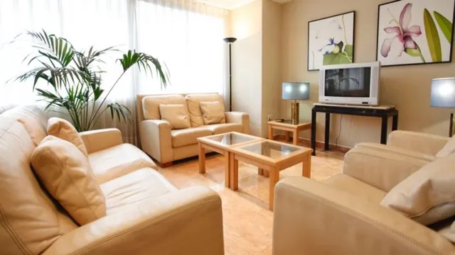 Husa Llar Hotel Valencia photo 3