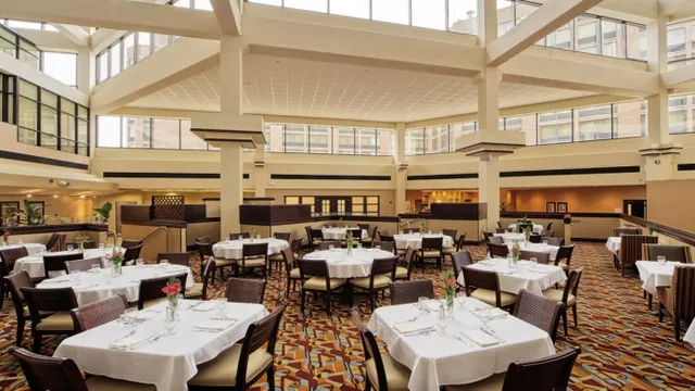 Willows Hotel Chicago photo 3