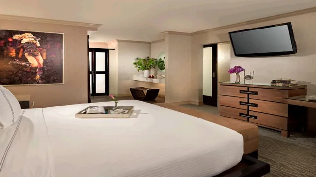 La Quinta Inn & Suites LAX Los Angeles photo 2