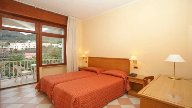 Grand Hotel Moon Valley Vico Equense photo 3