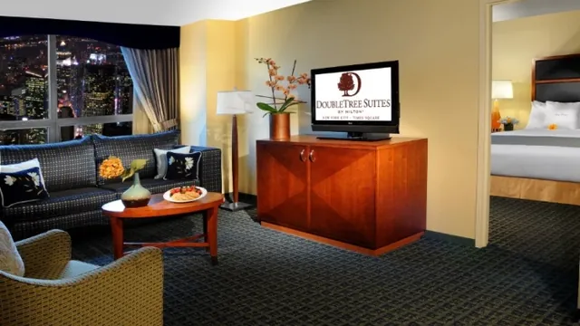 DoubleTree Suites By Hilton Hotel Boston photo 1