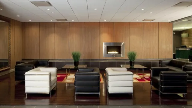 Crowne Plaza Chicago Magnificent Mile Hotel photo 3