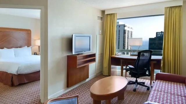 Hilton Chicago, Magnificent Mile Suites photo 1