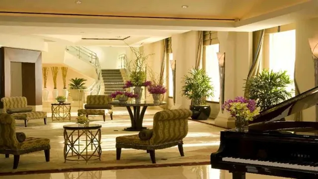 Conrad Chicago photo 3