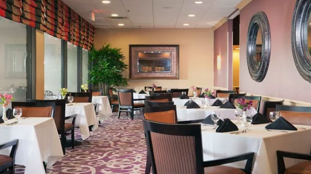 Doubletree by Hilton Hotel New Orleans photo 2