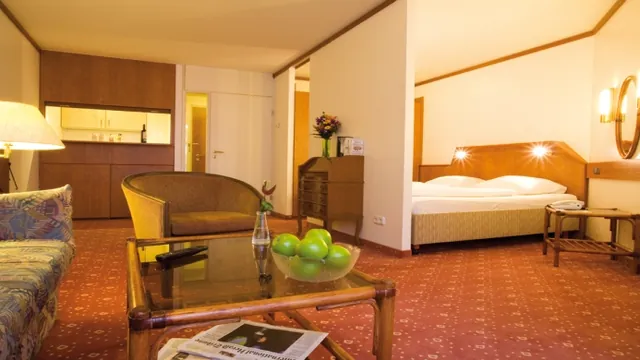 Derag Livinghotel Maximilian photo 1