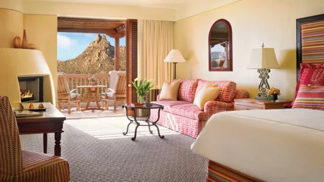 Phoenix Place Hotel & Suites photo 2